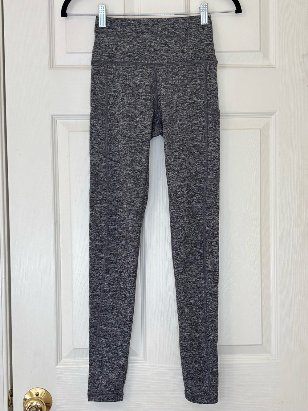 Aerie Chill Play Move High Waisted Heathered Leggings with Side Pockets